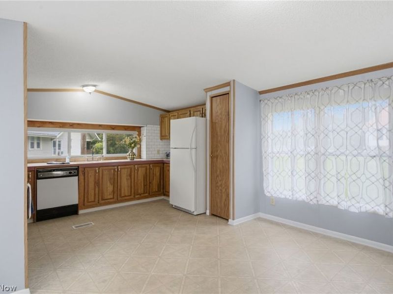 1820 Adamsville Road, Zanesville, OH 43701 Photo 21