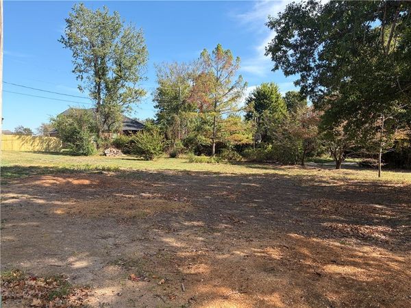 Summit Drive , Siloam Springs, AR 72761