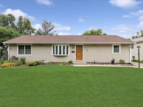 418 S Fairfield Avenue, Lombard, IL 60148