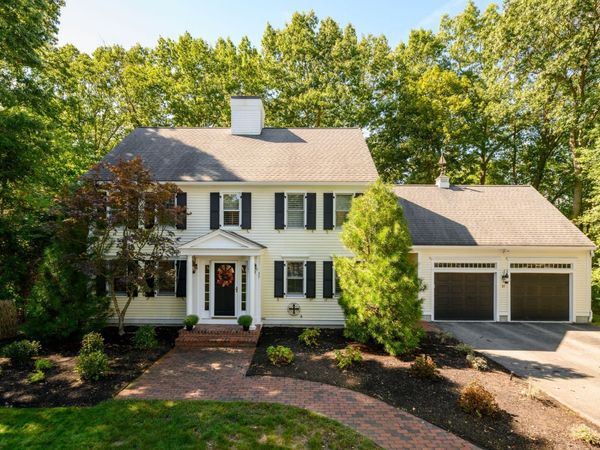 37 Ward St, Hingham, MA 02043