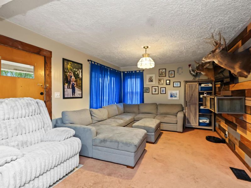 337 Pomerene Road , Mansfield, OH 44906 Photo 4