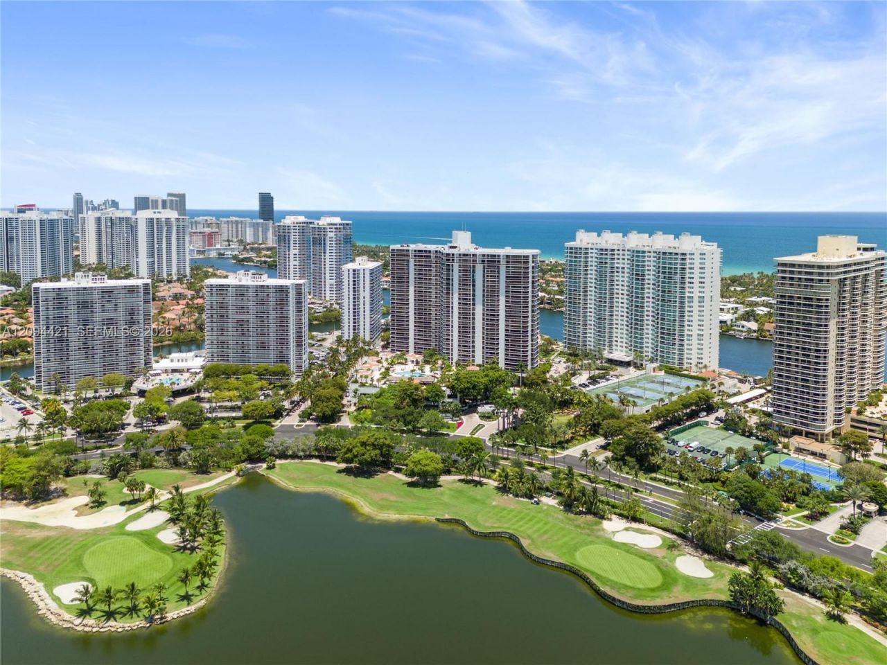 20281 E Country Club Dr , Unit 403, Aventura, FL 33180 Photo