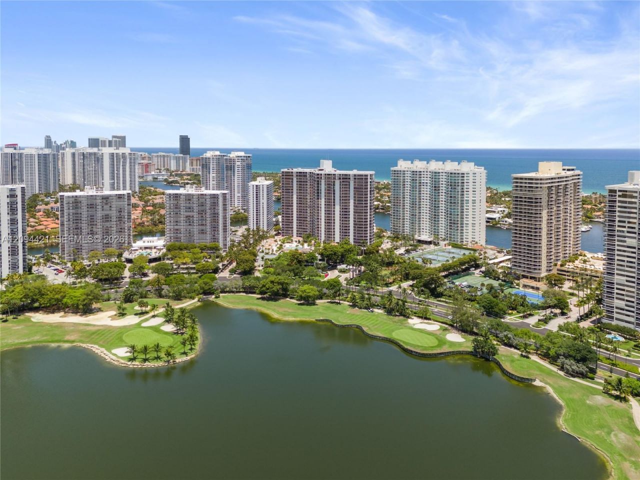 20281 E Country Club Dr , Unit 403, Aventura, FL 33180 Photo
