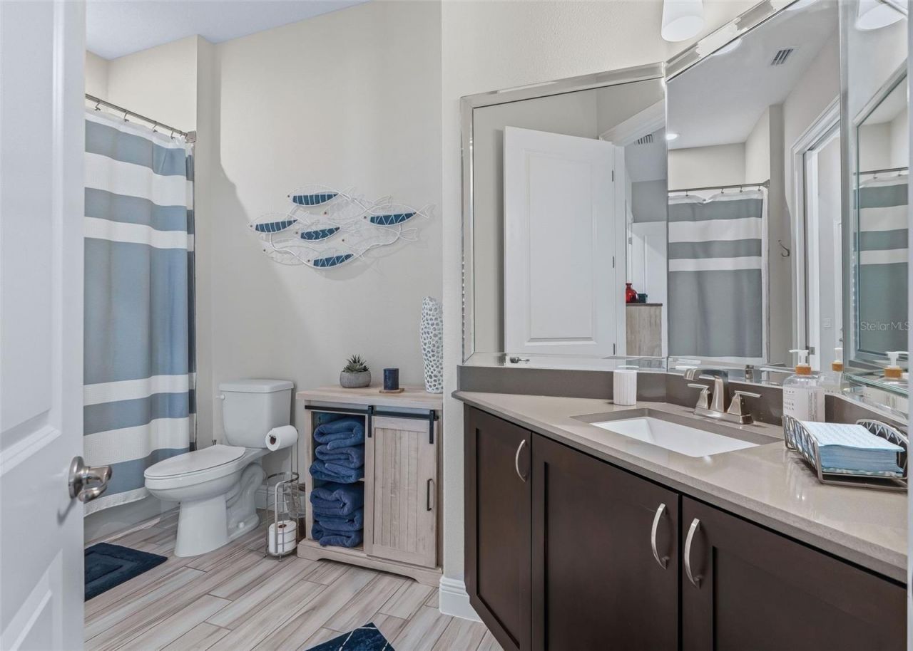 6043 Apex Way, Lady Lake, FL 32159 Photo