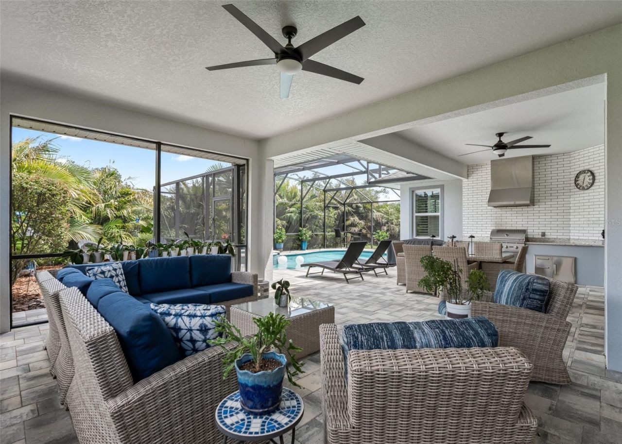 6043 Apex Way, Lady Lake, FL 32159 Photo