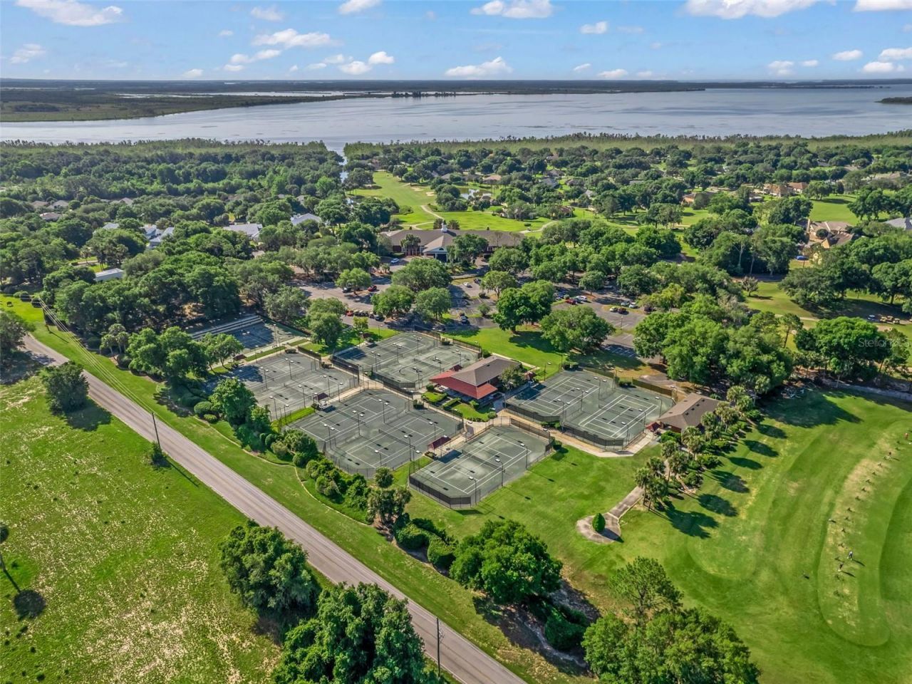 6043 Apex Way, Lady Lake, FL 32159 Photo