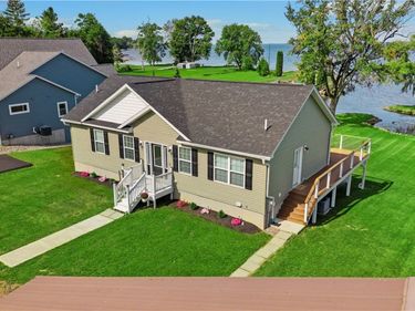 8998 Hazel Avenue, Canastota, NY 13032