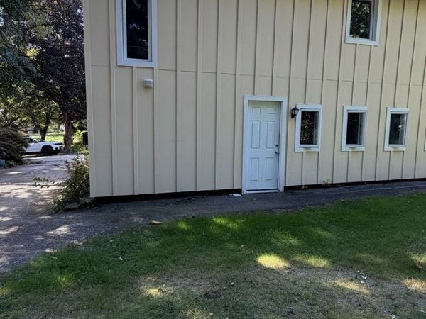 146 Boston Rd, Unit B, Southborough, MA 01581
