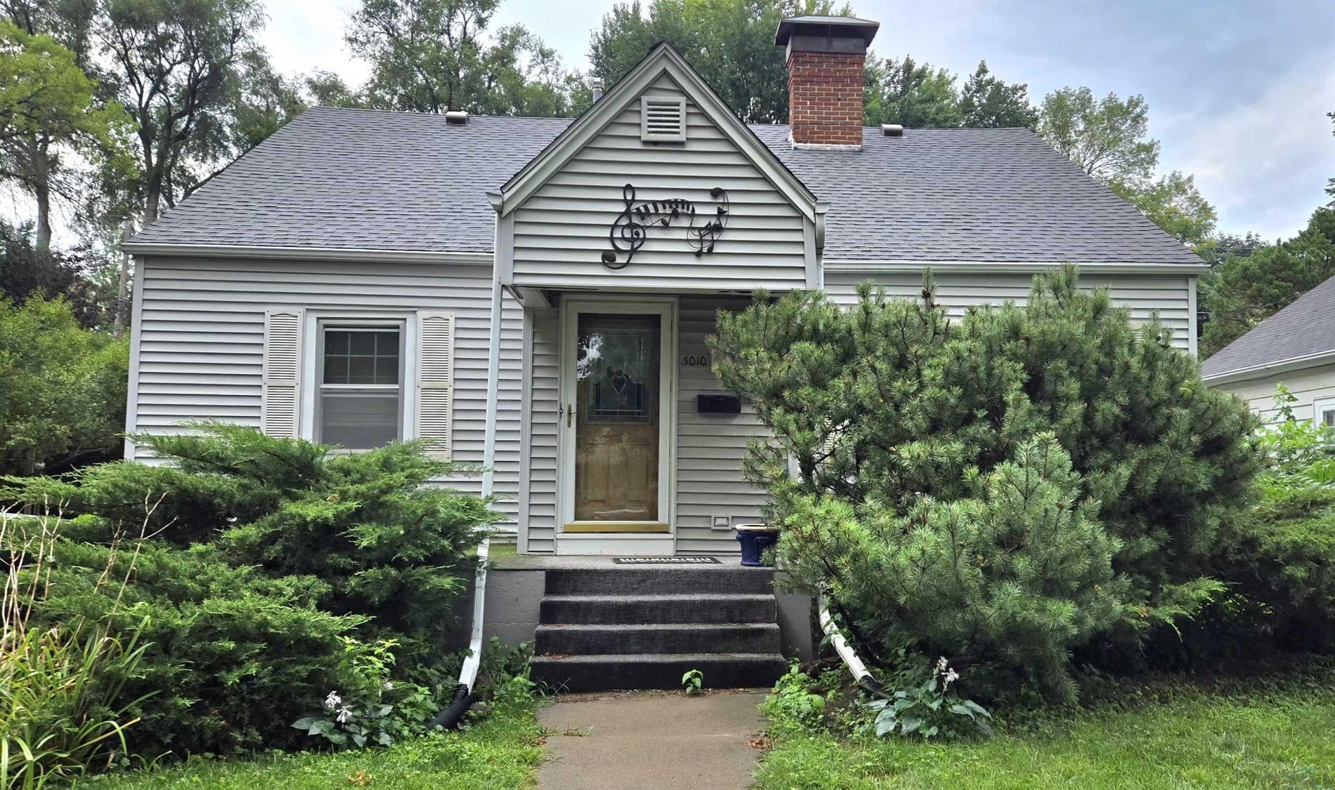 3010 Pierce Street Sioux City, IA 51104
