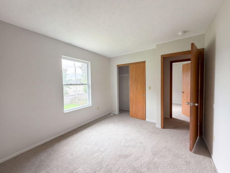 208 Isaac Tharp Street , Pataskala, OH 43062 Photo 10