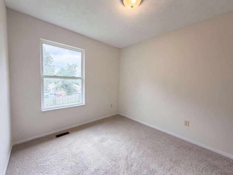 208 Isaac Tharp Street , Pataskala, OH 43062 Photo 12