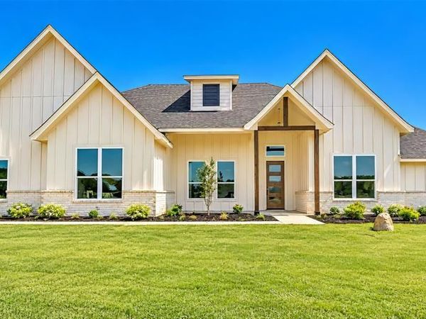 1042 VH Ranch Road , Poolville, TX 76487