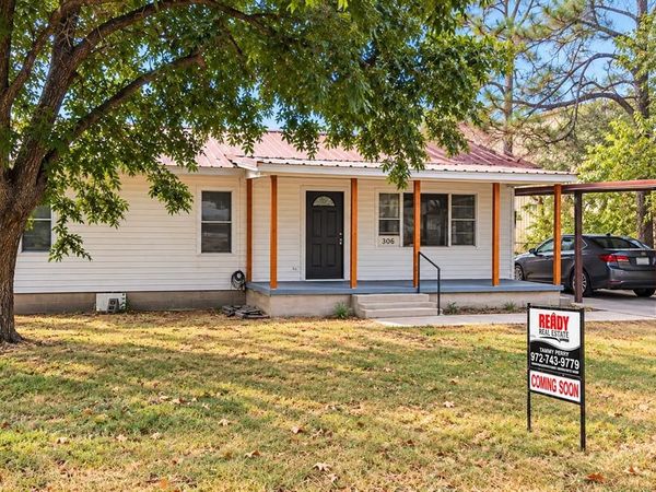 306 S Oak Lane, Tolar, TX 76476