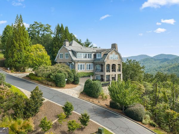 630 Waterfall Drive, Clayton, GA 30525
