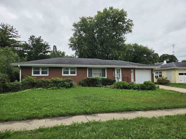 1233 W logan, FREEPORT, IL 61032