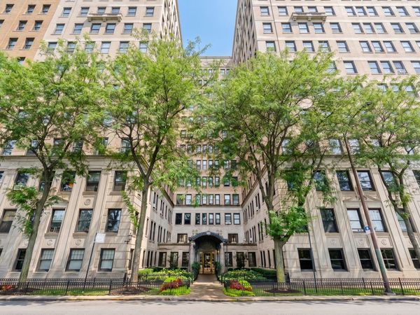 3520 N Lake Shore Drive, Unit 7J, Chicago, IL 60657