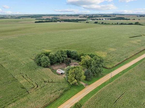 14282 W Robin Road , Polo, IL 61064