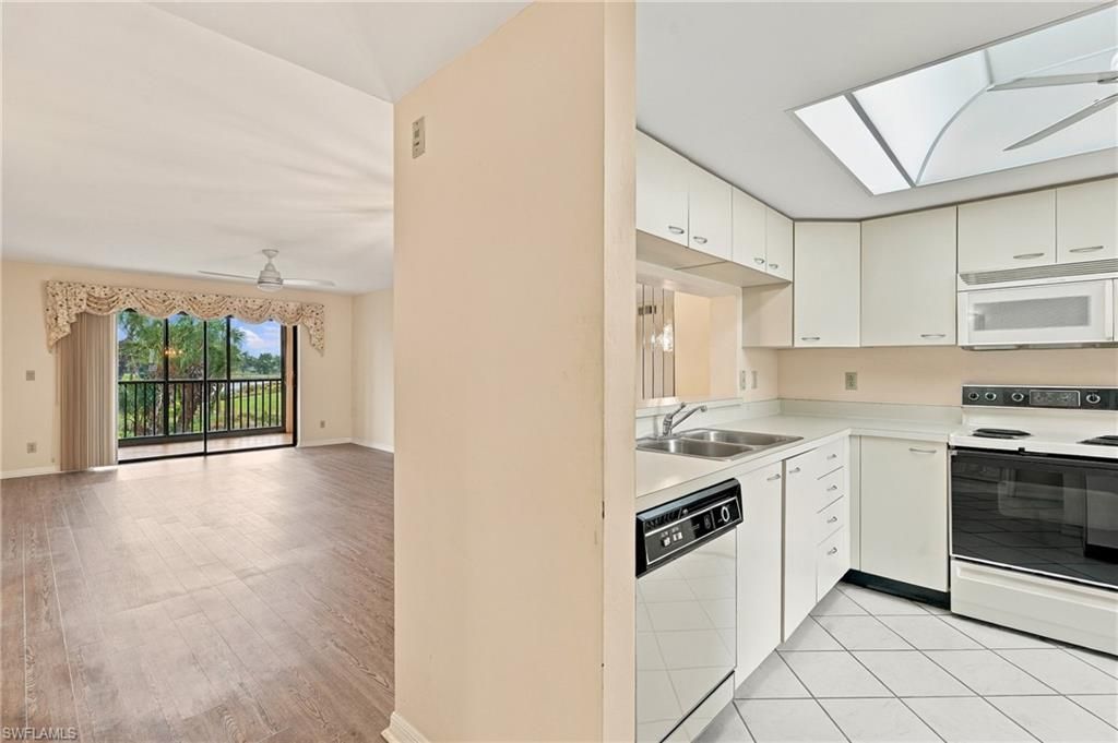 12170 Kelly Sands Way, Unit 717, Fort Myers, FL 33908 Photo