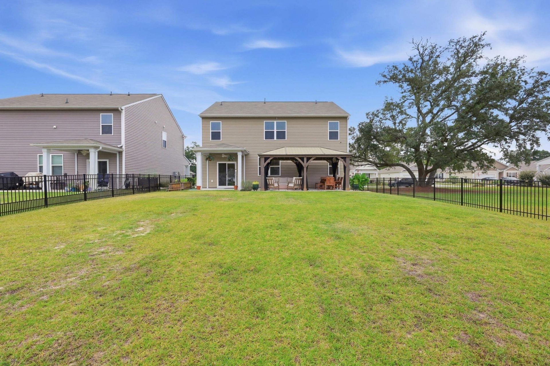 2297 Ainsley Dr. Photo 43
