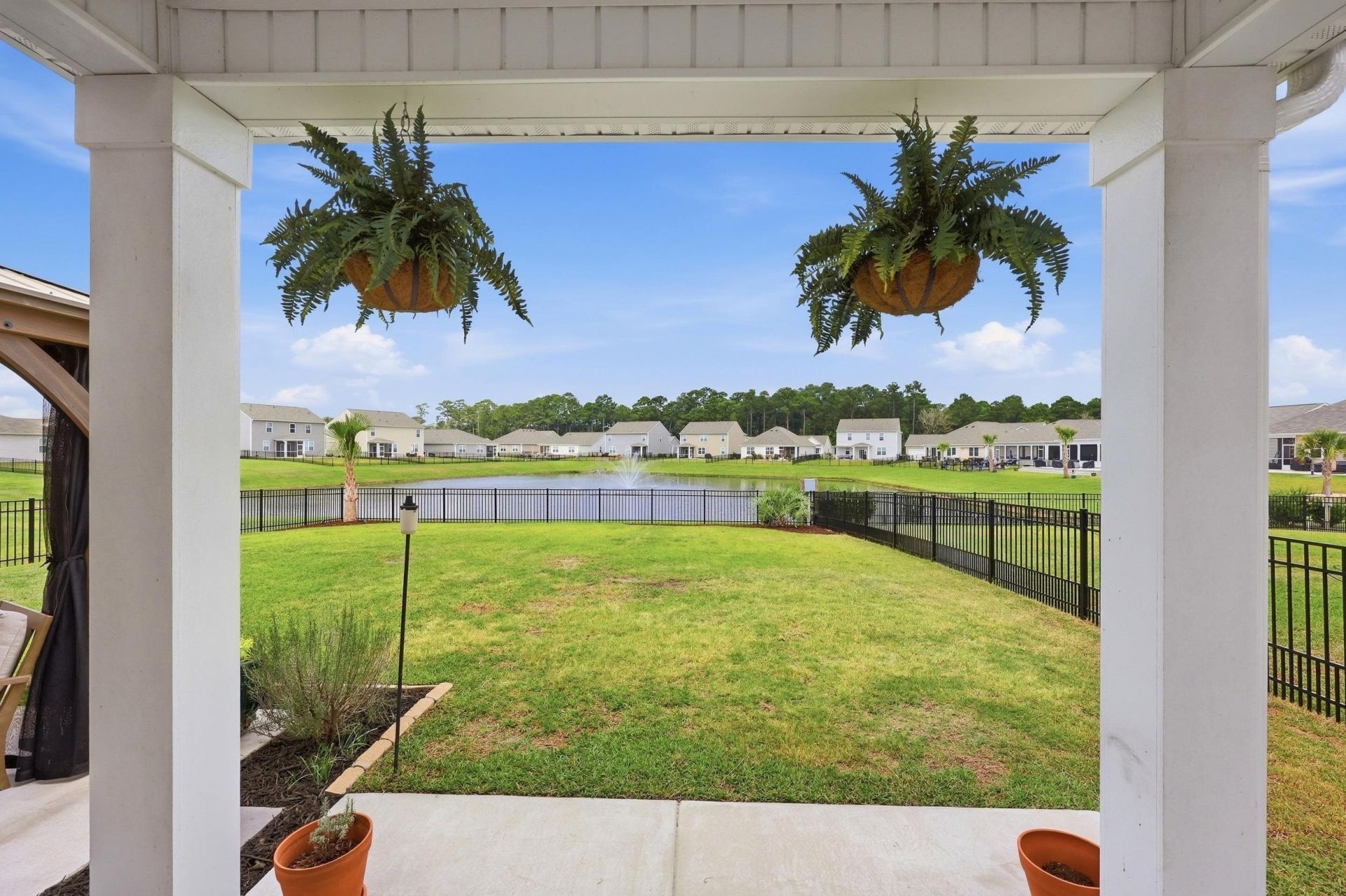 2297 Ainsley Dr. Photo 6
