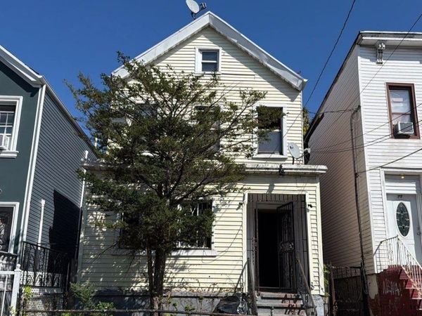 71 Milford Street, Brooklyn, NY 11208