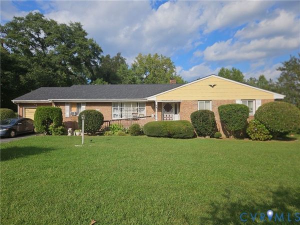 5200 County Drive , Disputanta, VA 23842