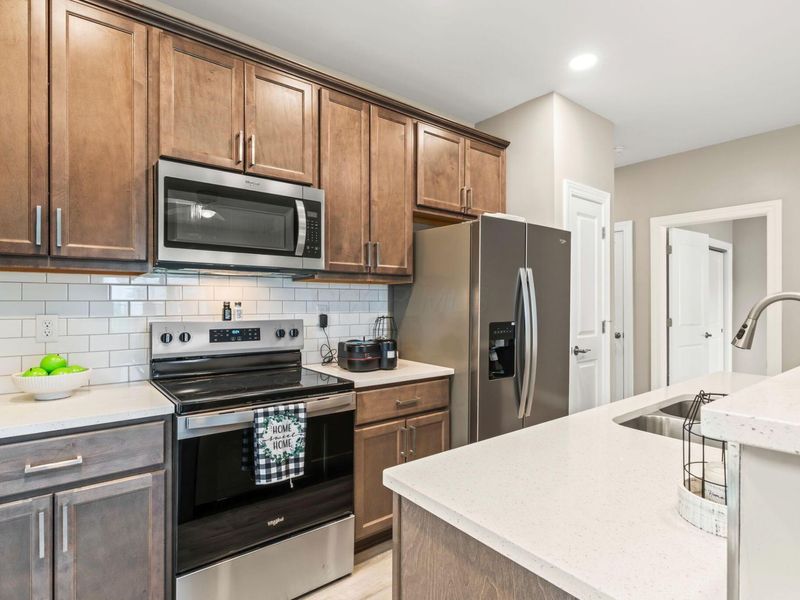 1636 Kohr Place , Columbus, OH 43211 Photo 7