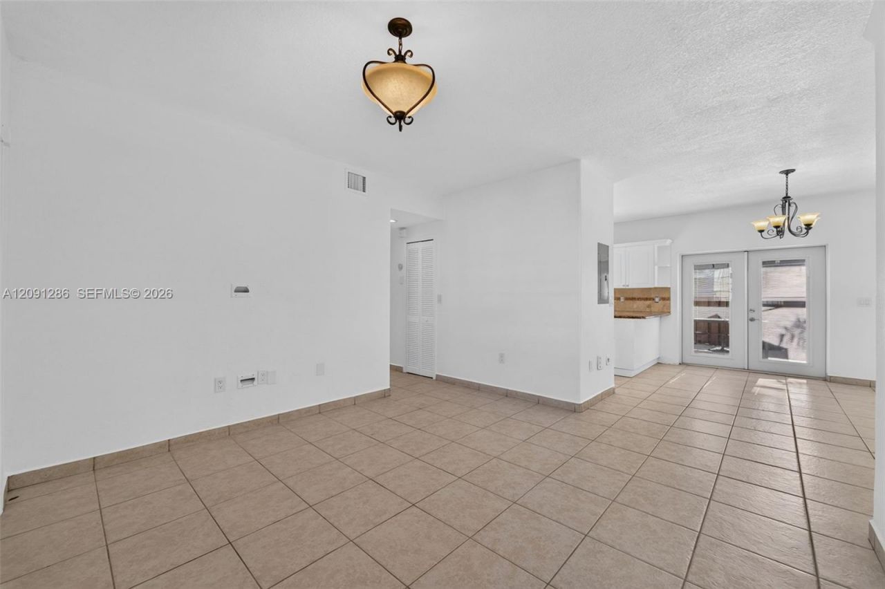 7221 NW 174th Ter , Unit 102, Hialeah, FL 33015 Photo