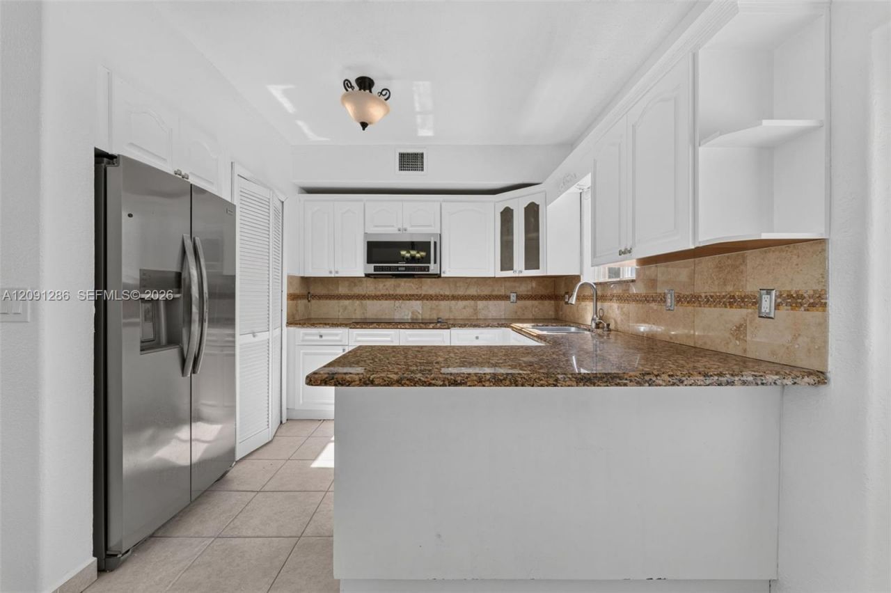 7221 NW 174th Ter , Unit 102, Hialeah, FL 33015 Photo