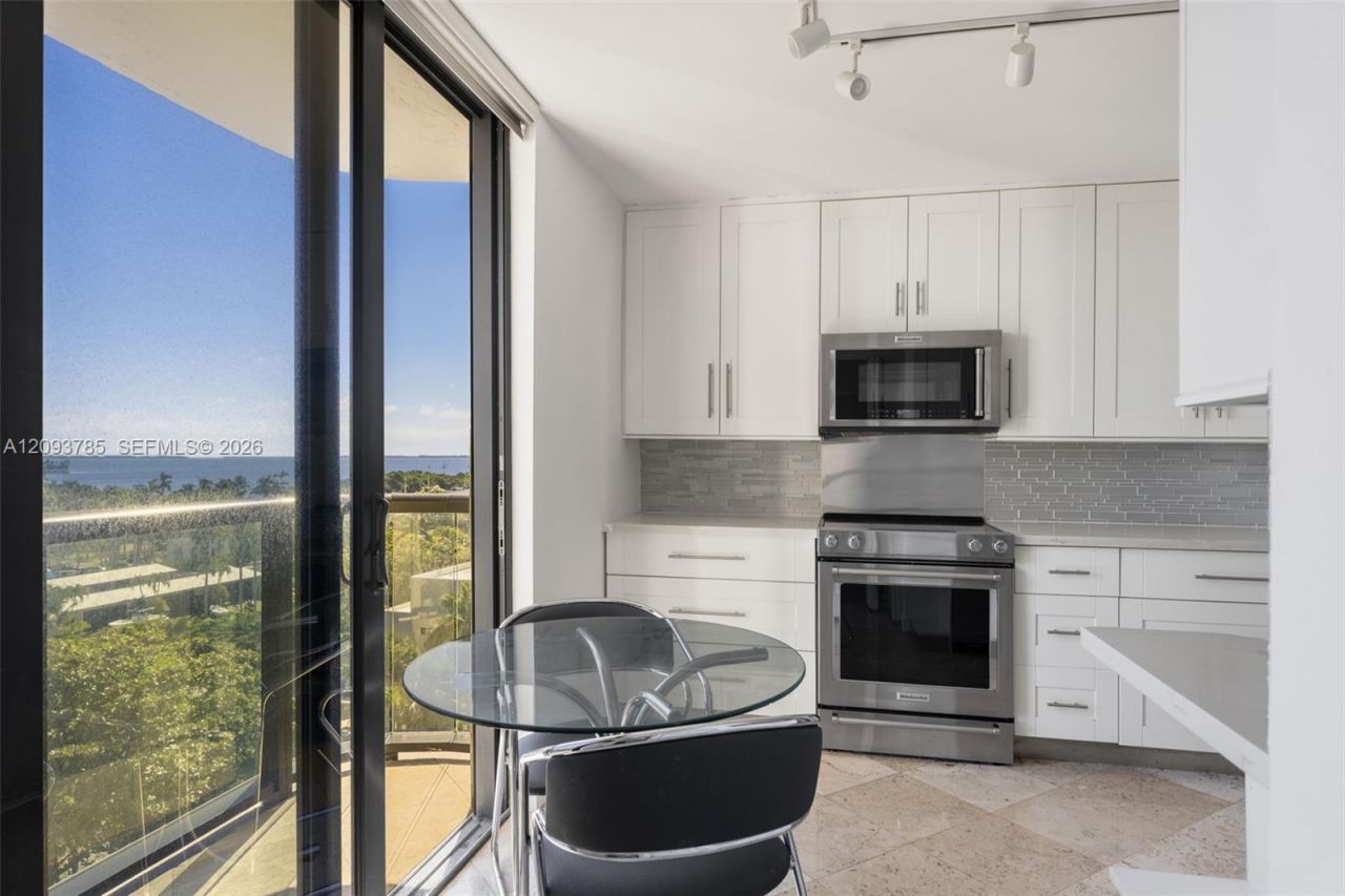 2575 S Bayshore Dr, Unit 10A & 10B, Coconut Grove, FL 33133 Photo