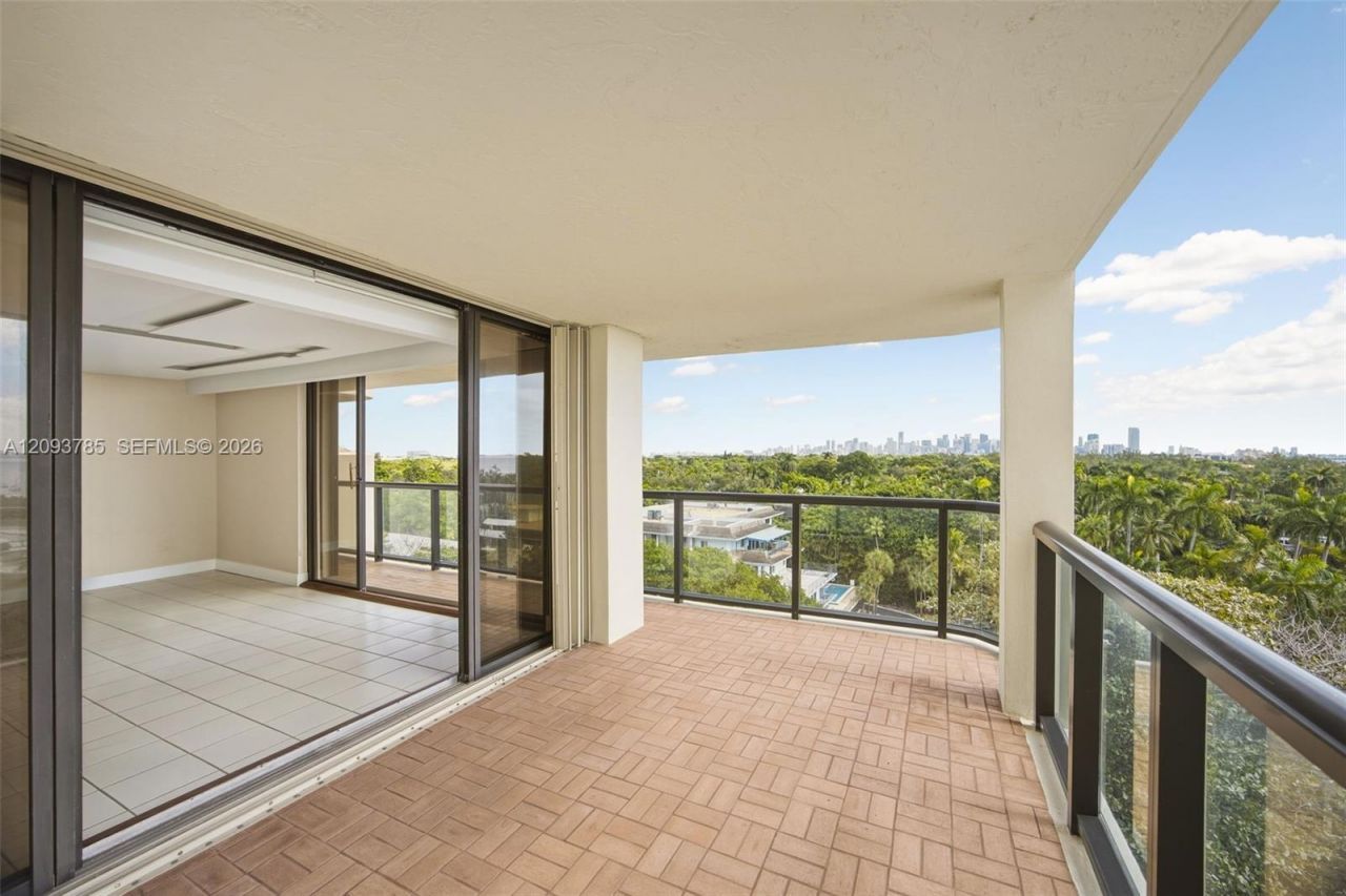 2575 S Bayshore Dr, Unit 10A & 10B, Coconut Grove, FL 33133 Photo