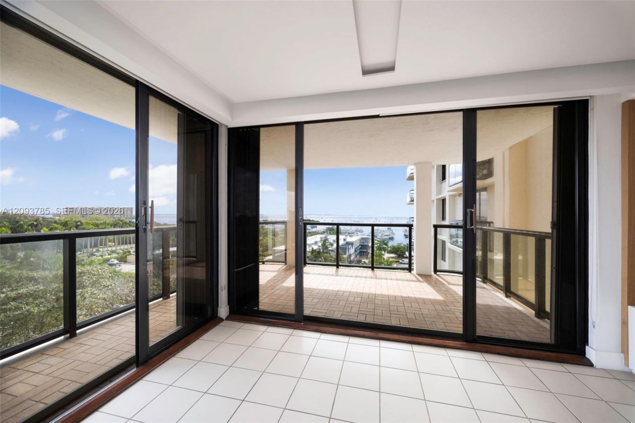 2575 S Bayshore Dr, Unit 10A & 10B, Coconut Grove, FL 33133 Photo