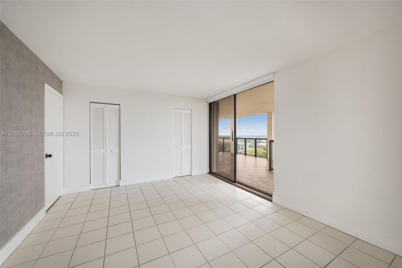 2575 S Bayshore Dr, Unit 10A & 10B, Coconut Grove, FL 33133 Photo