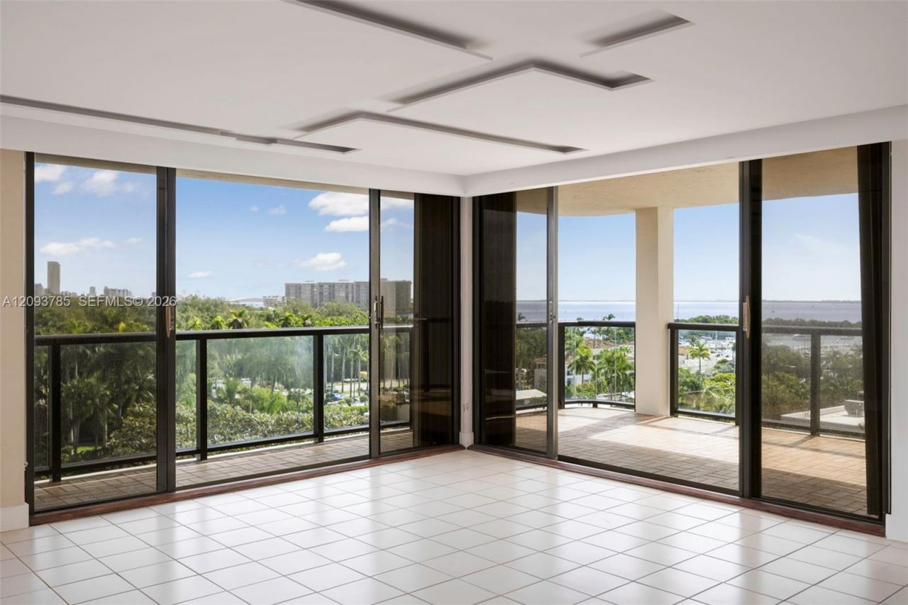 2575 S Bayshore Dr, Unit 10A & 10B, Coconut Grove, FL 33133 Photo