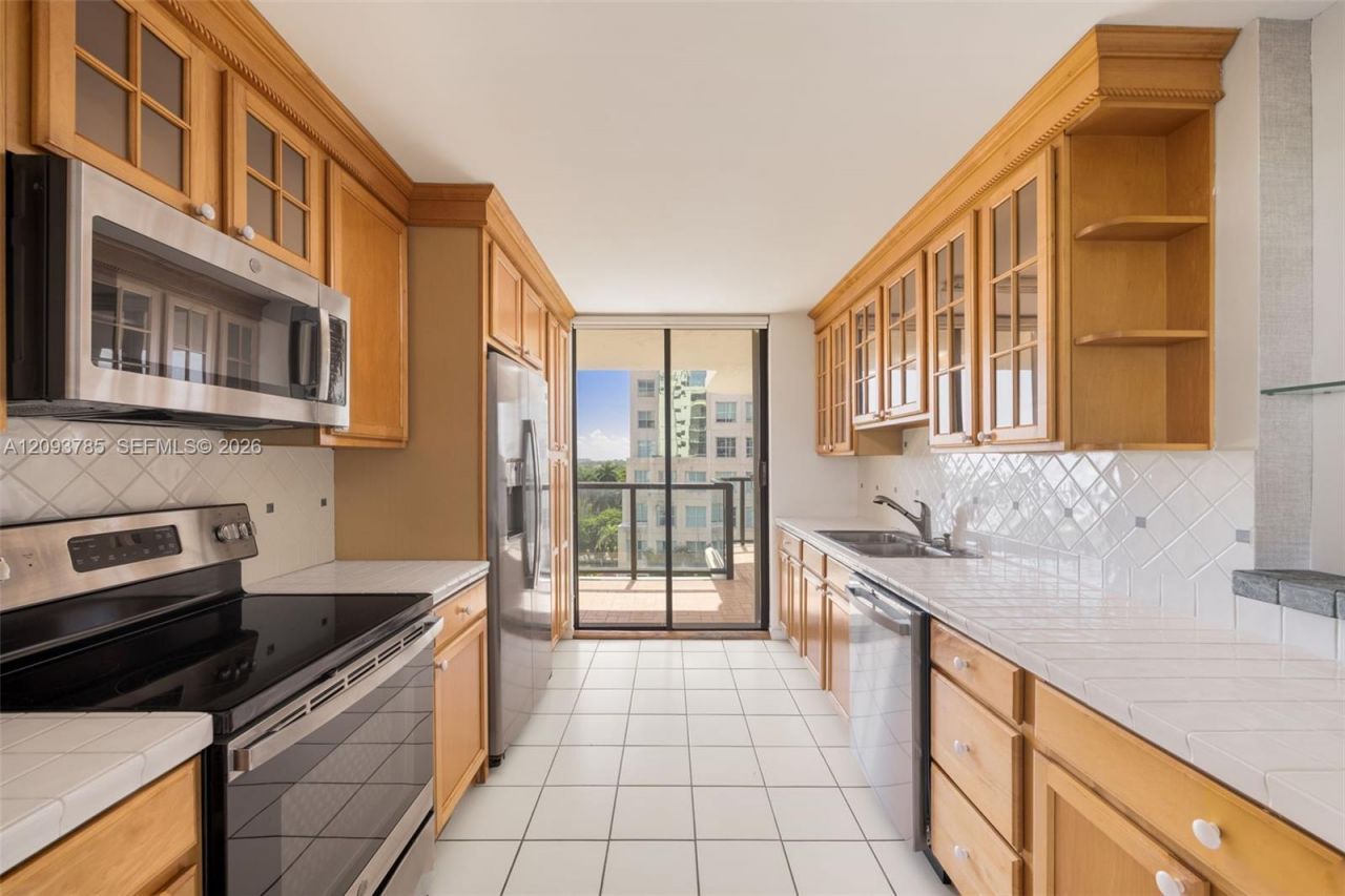 2575 S Bayshore Dr, Unit 10A & 10B, Coconut Grove, FL 33133 Photo