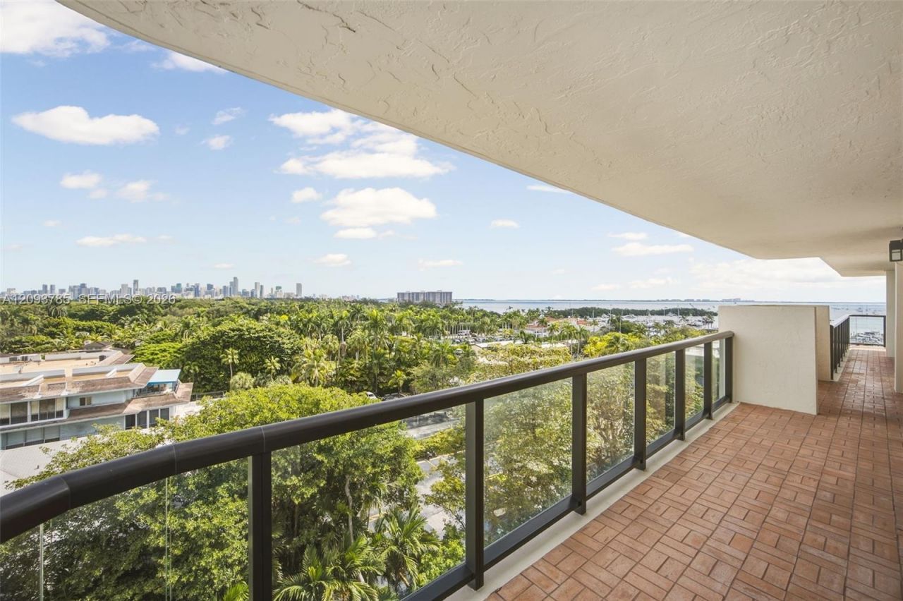 2575 S Bayshore Dr, Unit 10A & 10B, Coconut Grove, FL 33133 Photo