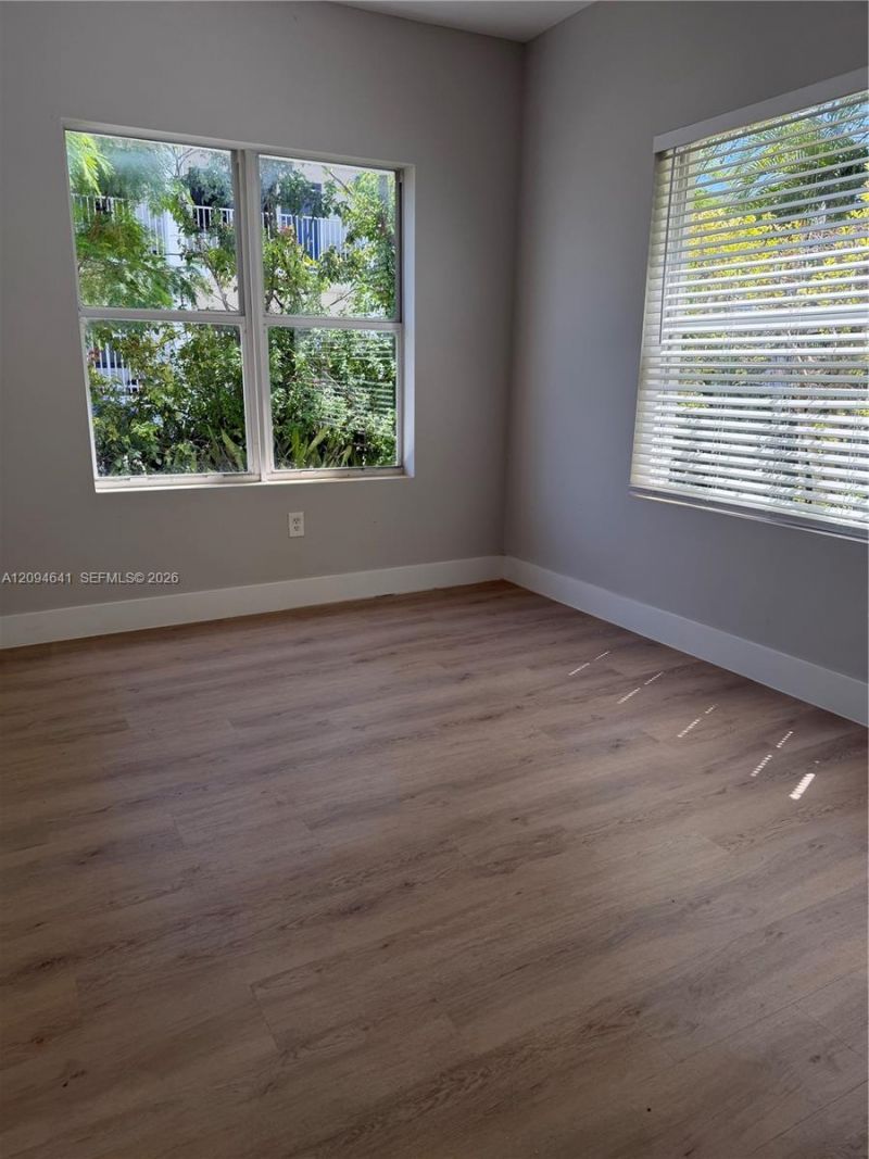 576 NE 63rd St , Unit 3, Miami, FL 33138 Photo