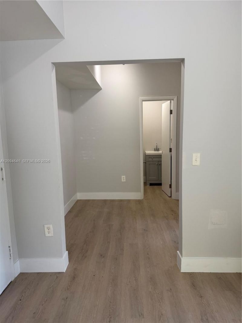 576 NE 63rd St , Unit 3, Miami, FL 33138 Photo