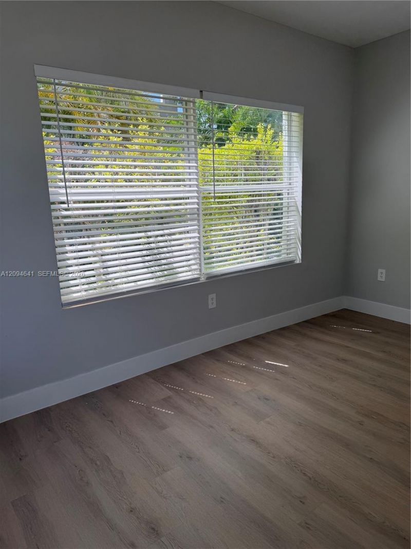 576 NE 63rd St , Unit 3, Miami, FL 33138 Photo