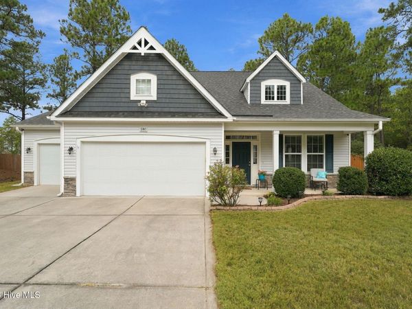 1140 Whitney Drive, Aberdeen, NC 28315