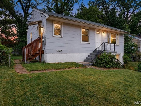 10160 Cloverdale Drive , St Louis, MO 63136