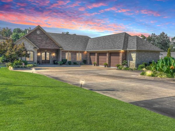 348 Kaufman Road, Hot Springs, AR 71913
