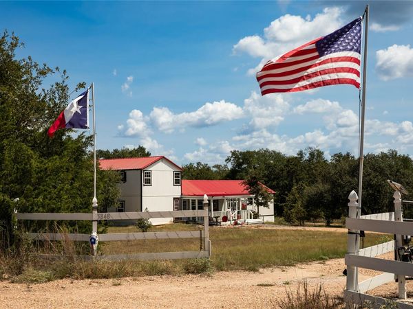 5848 FM 180, Ledbetter, TX 78946