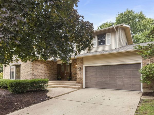 8 Keystone Court , Bolingbrook, IL 60440
