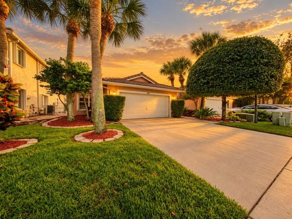6481 Willoughby Circle, Lake Worth, FL 33463