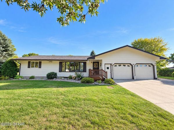 140 RIVERSIDE Drive , Stephen, MN 56757