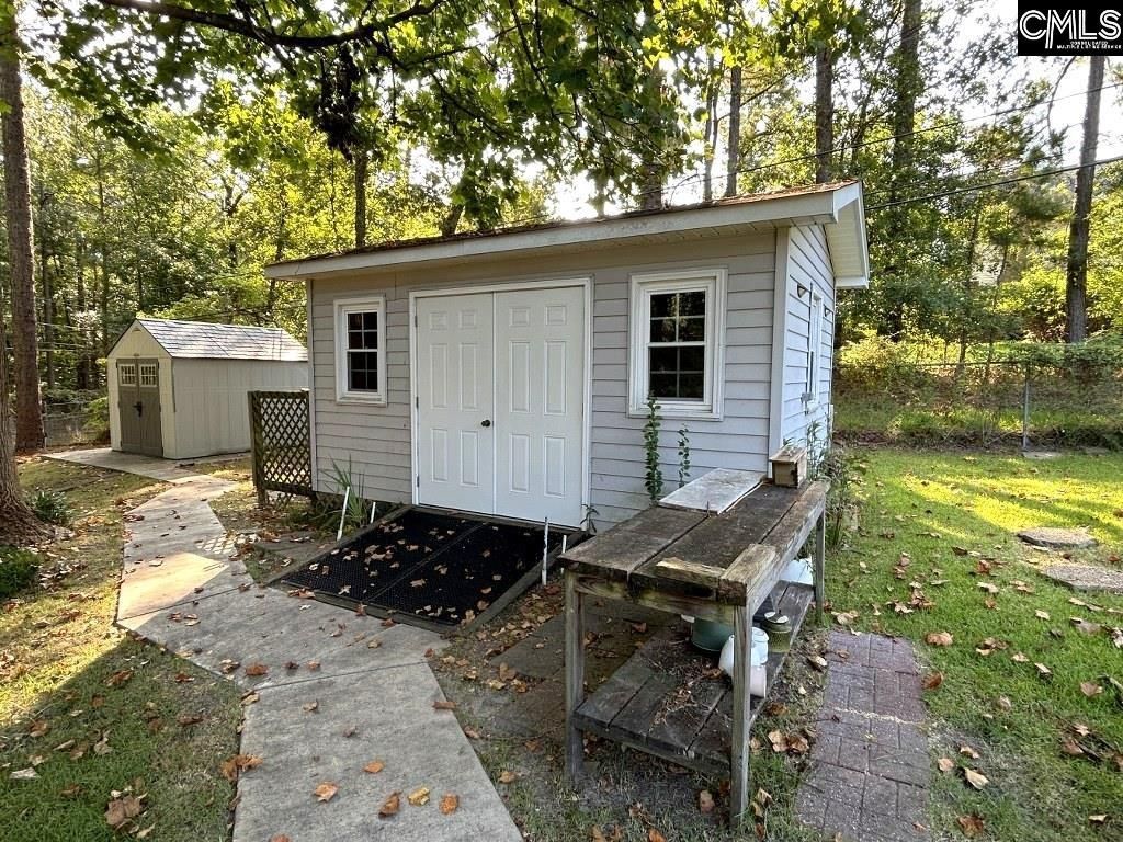 6100 Yorkshire Drive  Photo 23
