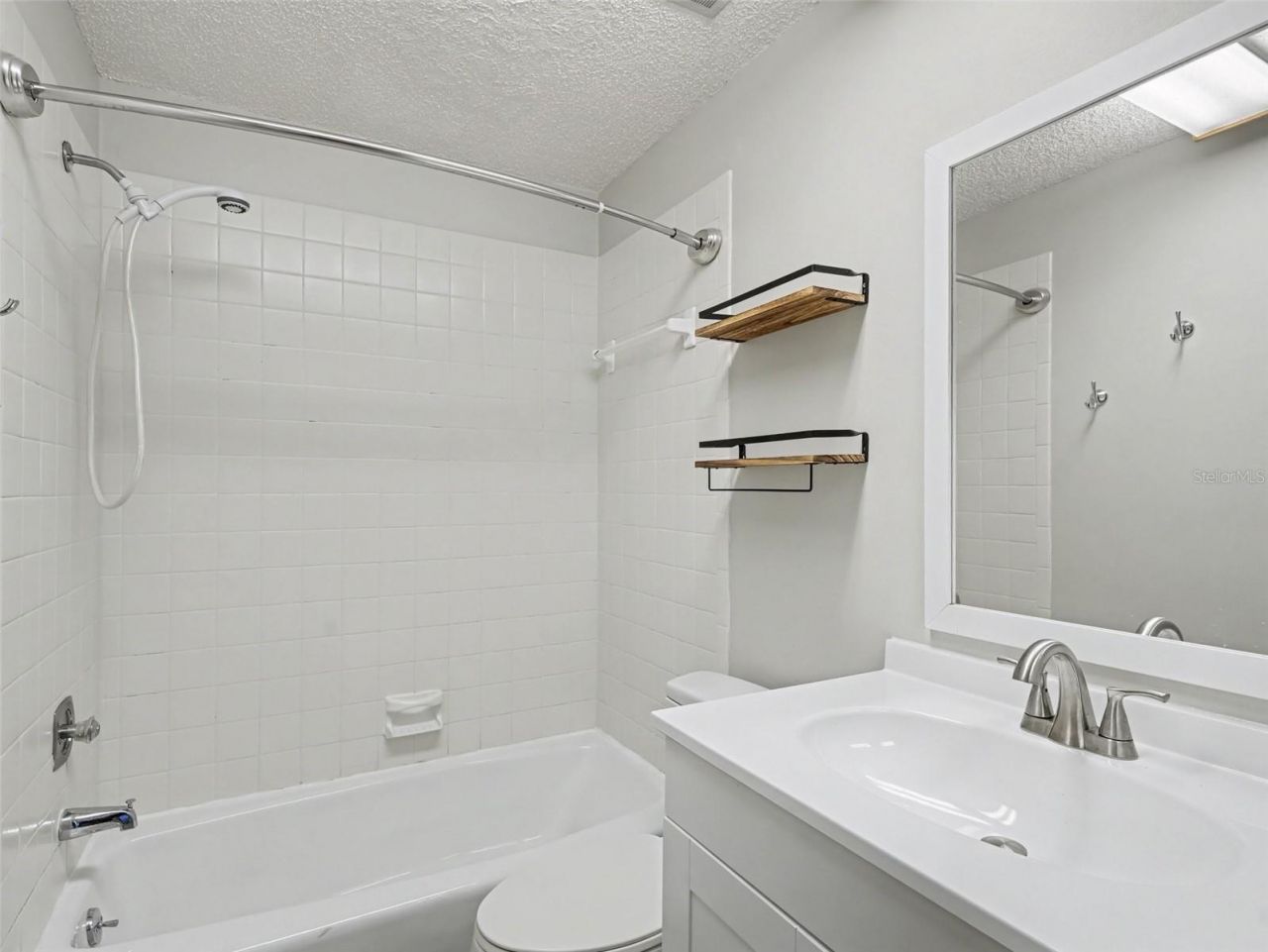 3390 Ramblewood Court, Sarasota, FL 34237 Photo