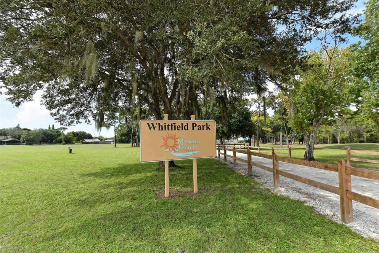 836 Magellan Drive, Sarasota, FL 34243 Photo