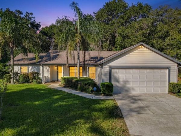1056 SHADY HOLLOW DRIVE , DELAND, FL 32724